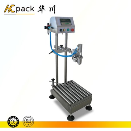 單頭半自動(dòng)稱(chēng)重灌裝機(jī)